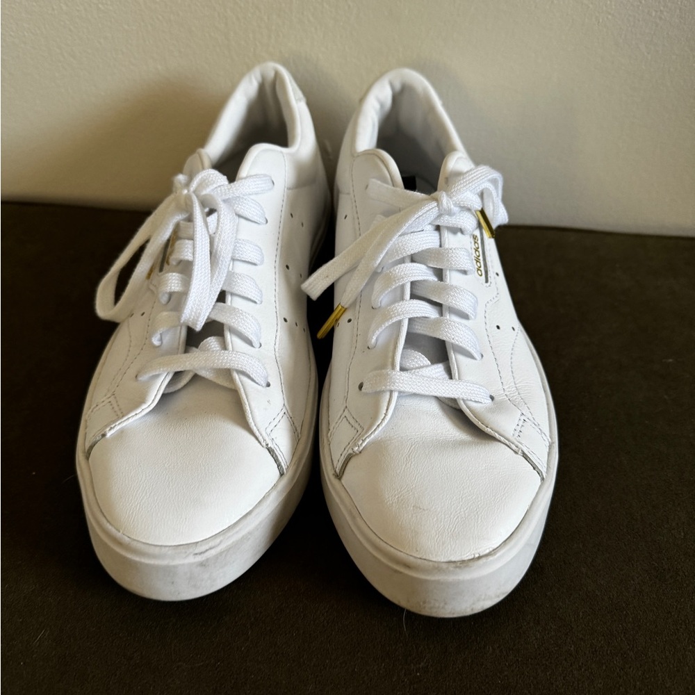 Adidas sleek sneakers
